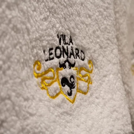 Lodge Leonard Mjull-Bathore